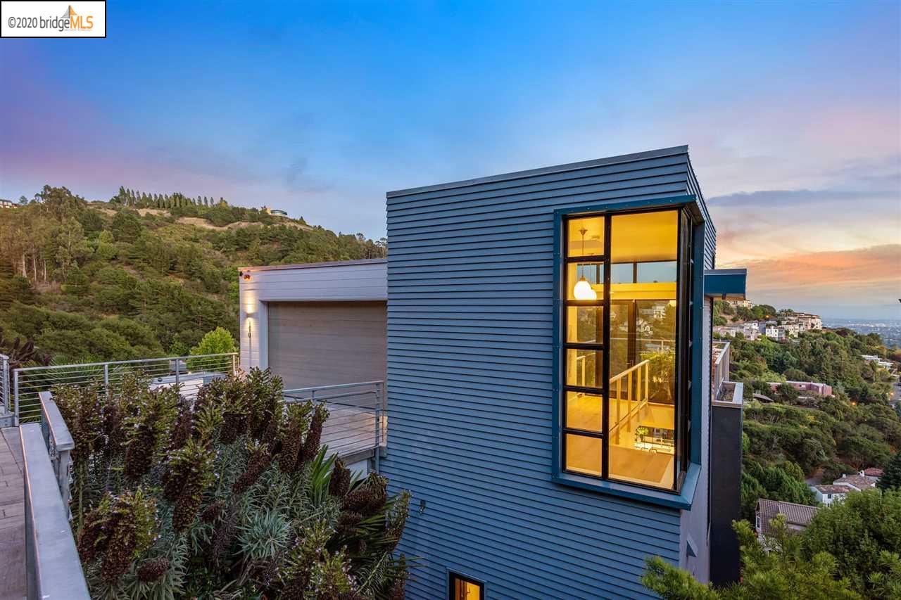 25 Awe-Inspiring Homes for Sale in California Right Now