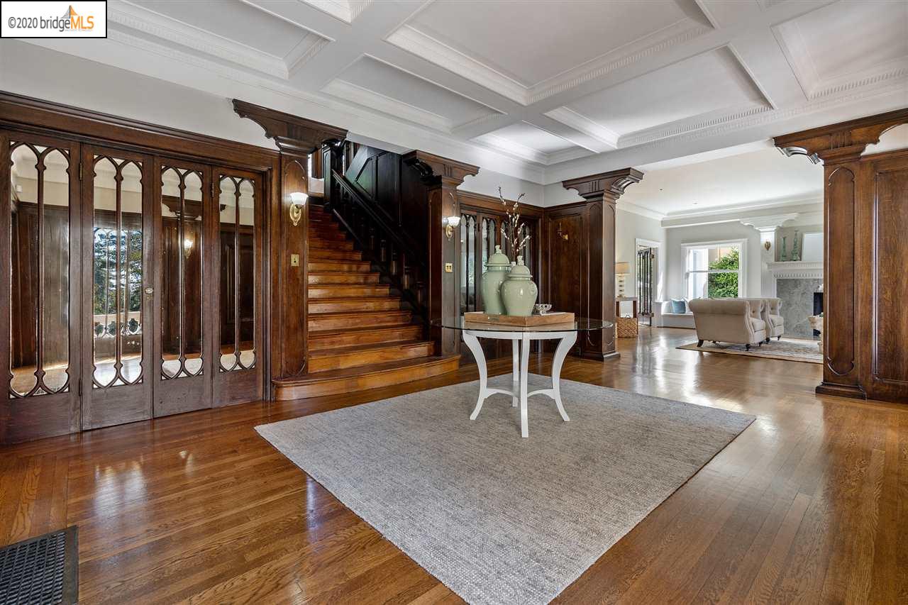 Ghirardelli Mansion foyer