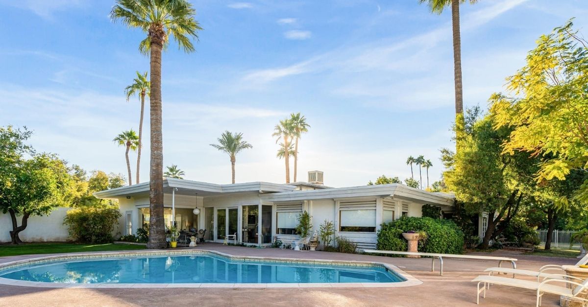 2330 E Colter Street in Phoenix, AZ