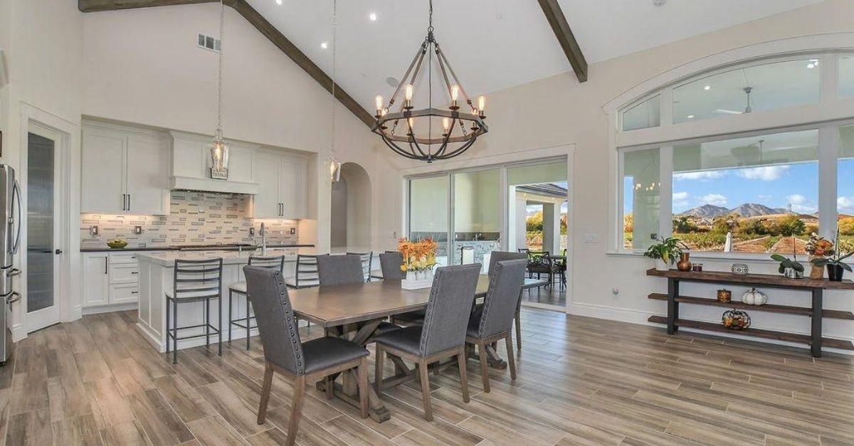 1751 Orchard Lane in Brentwood, California 