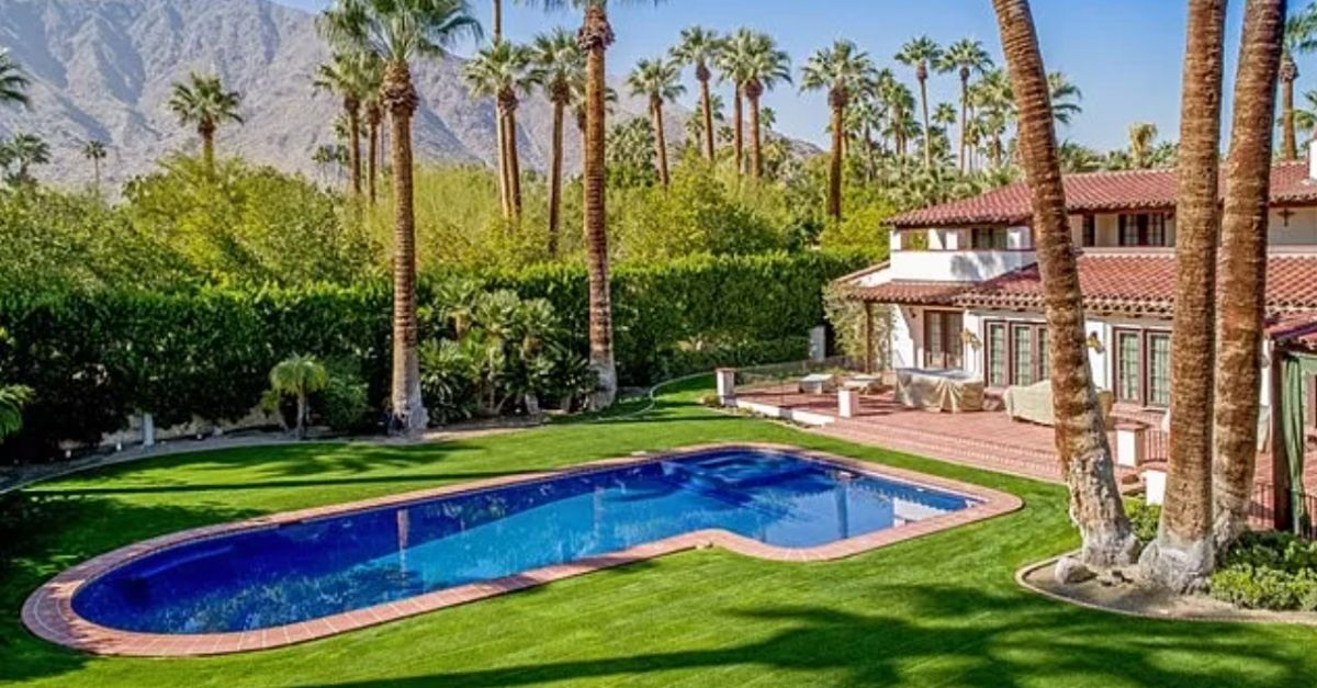 735 N Prescott Drive, Palm Springs, CA 92262 pool
