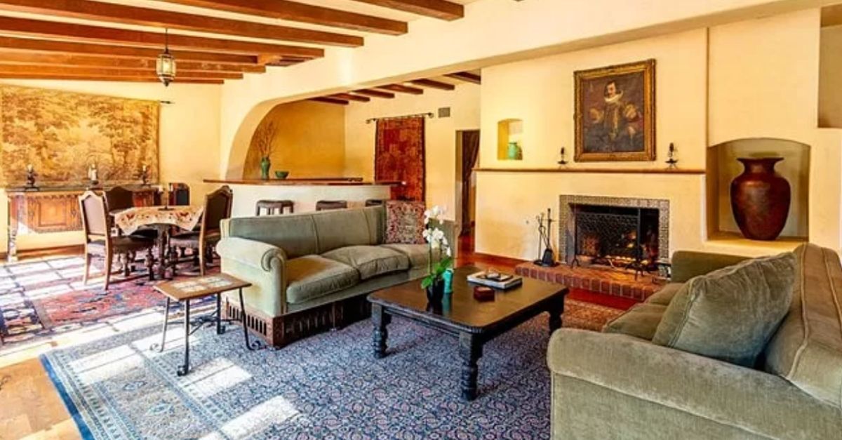 735 N Prescott Drive, Palm Springs, CA 92262 living room