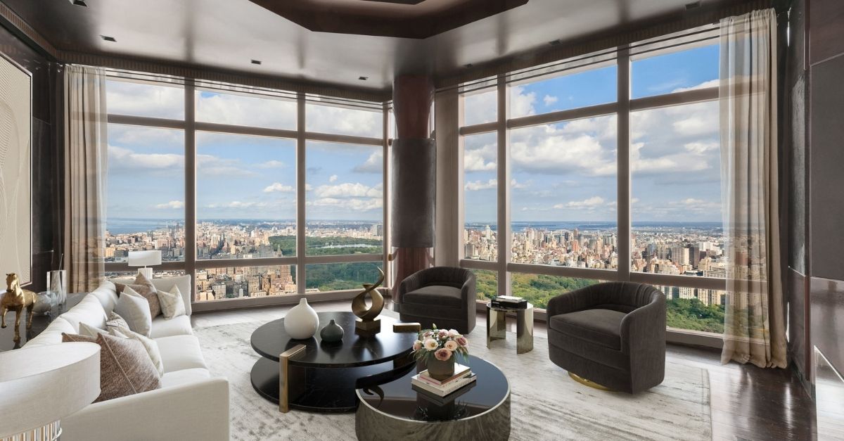 Huge living room overlooking central park