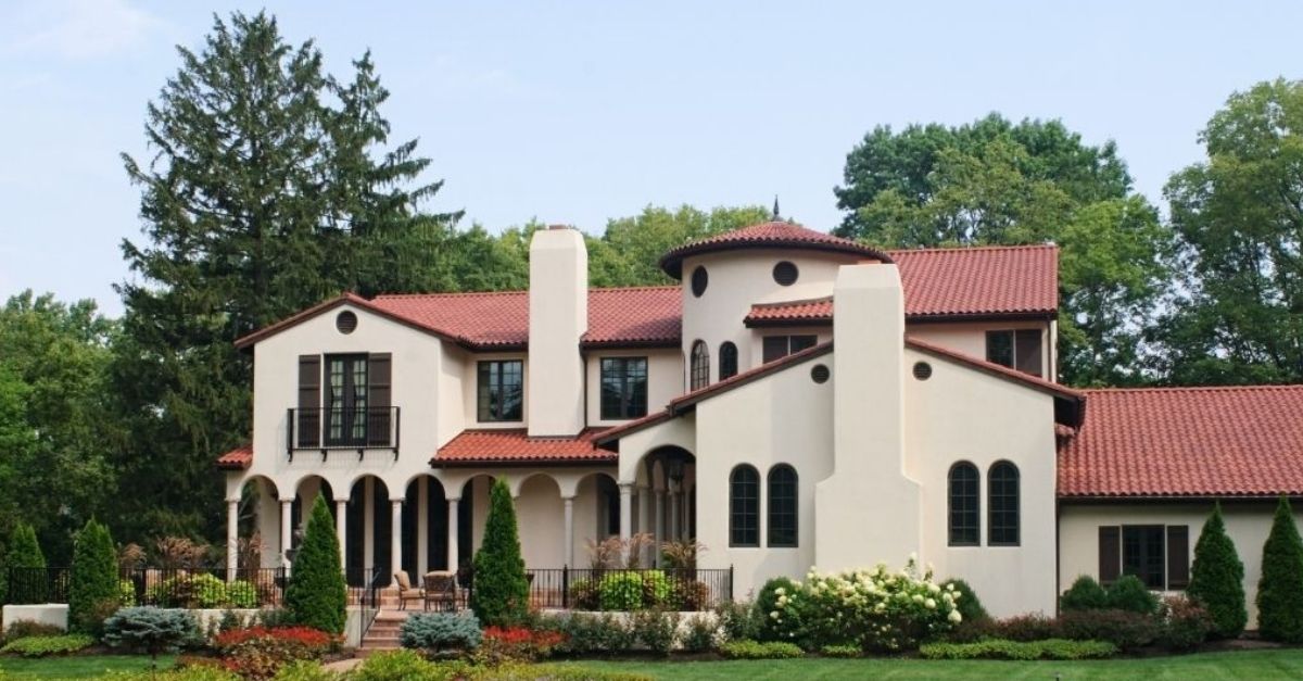Mediterraneam style house with green lawn